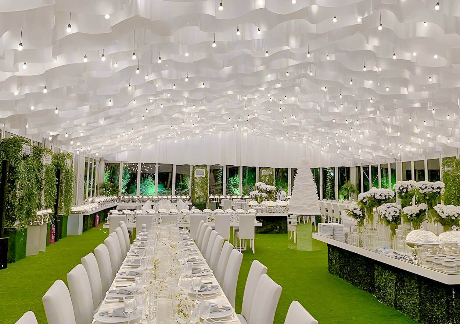 كيفية اختيار خيمة الزفاف وتأجيرها من الفارس العالمية للخيام – خيمة زفاف فاخرة وأنيقة من الداخل مع ملحقات عالية الجودة – مدونة كيفية اختيار خيمة الزفاف وتأجيرها من الفارس العالمية للخيام – الفارس العالمية للخيام