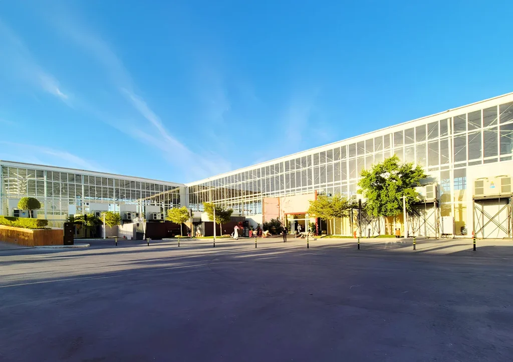 Monarch tent UAE - L Shape structure - Monarch Tent - Exterior - Alfares International Tents
